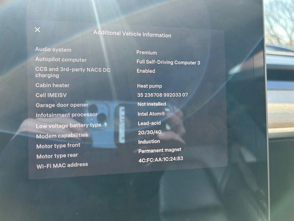 2022 Tesla Model Y - Image 17 of 17