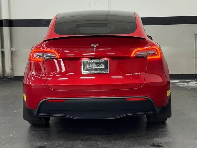 2022 Tesla Model Y - Image 11 of 12