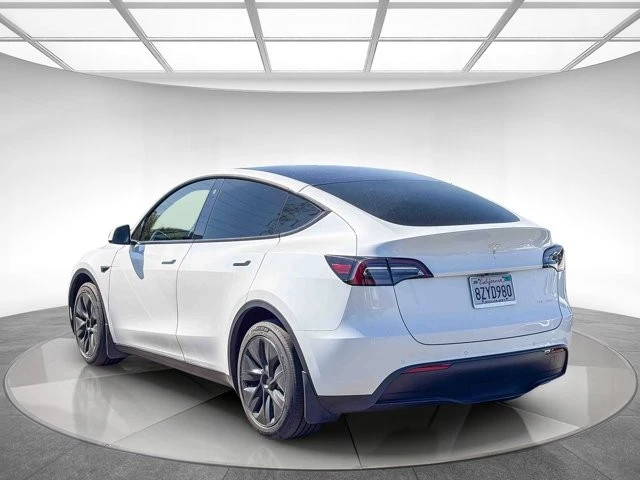 2022 Tesla Model Y - Image 2 of 21