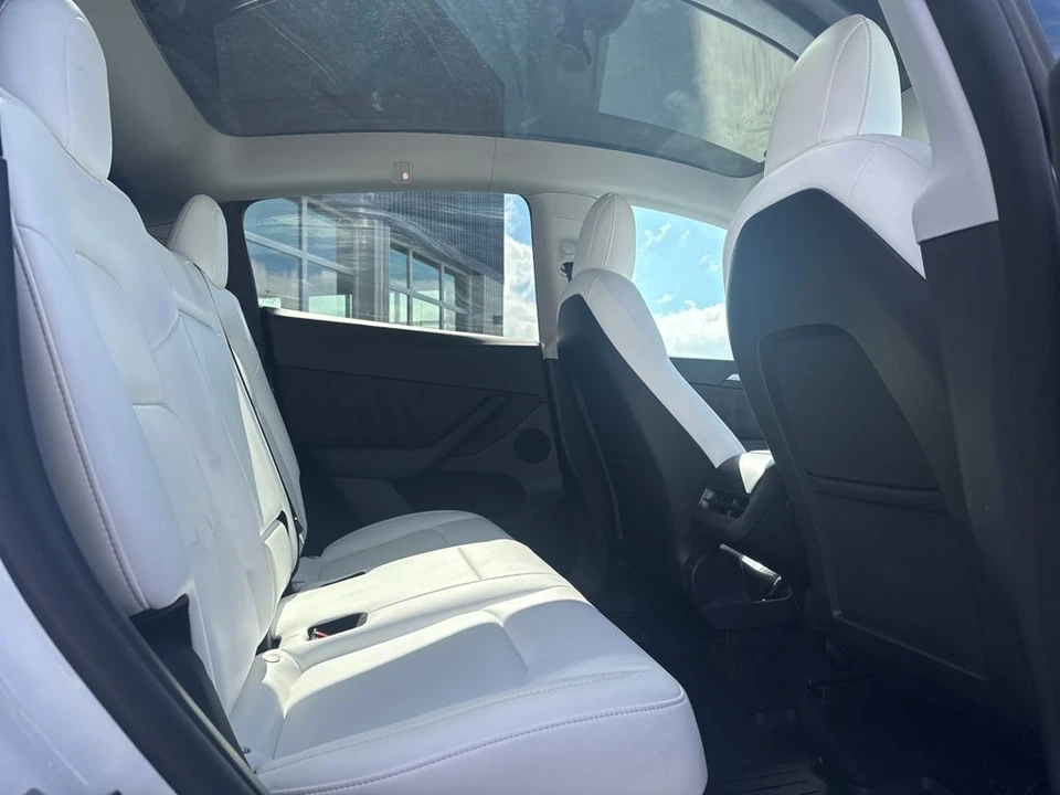 2022 Tesla Model Y - Image 20 of 21