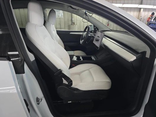 2022 Tesla Model Y - Image 5 of 7