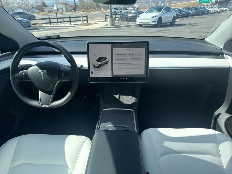 2022 Tesla Model Y - Image 21 of 21