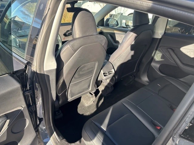 2022 Tesla Model Y - Image 18 of 21