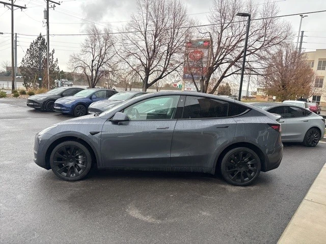 2022 Tesla Model Y - Image 5 of 21