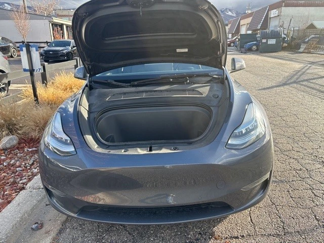 2022 Tesla Model Y - Image 15 of 21