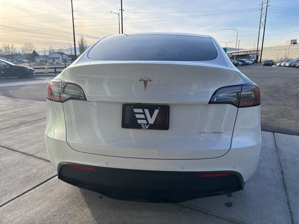 2022 Tesla Model Y - Image 6 of 21