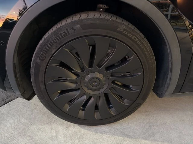 2022 Tesla Model Y - Image 10 of 21