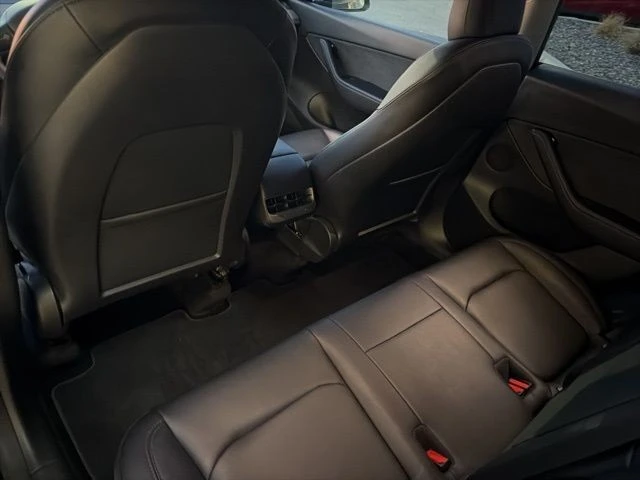 2022 Tesla Model Y - Image 15 of 21