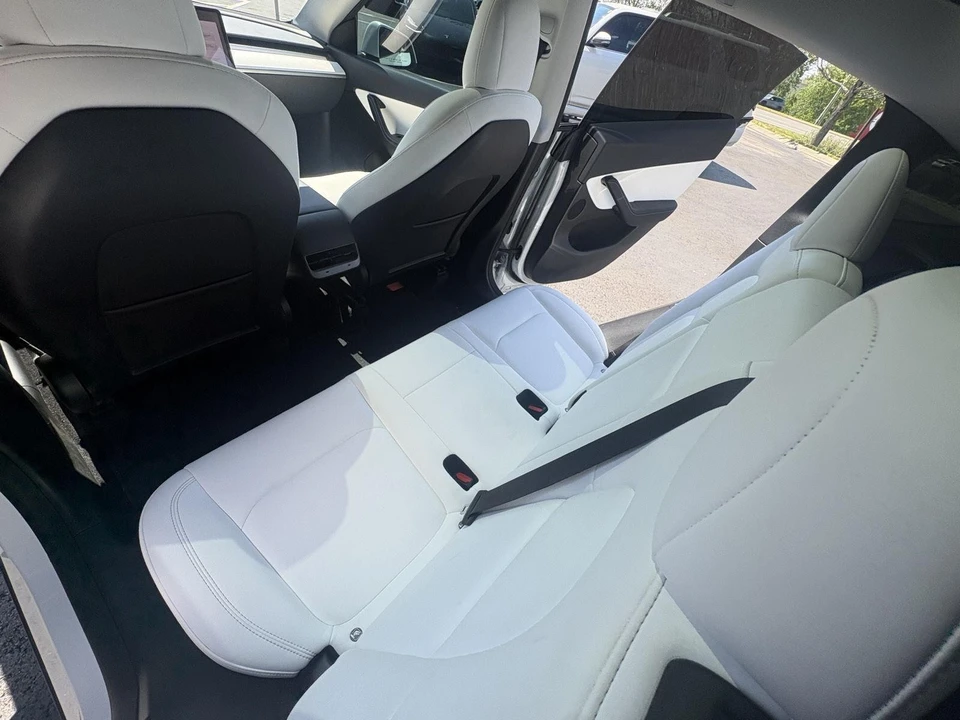 2022 Tesla Model Y - Image 11 of 17