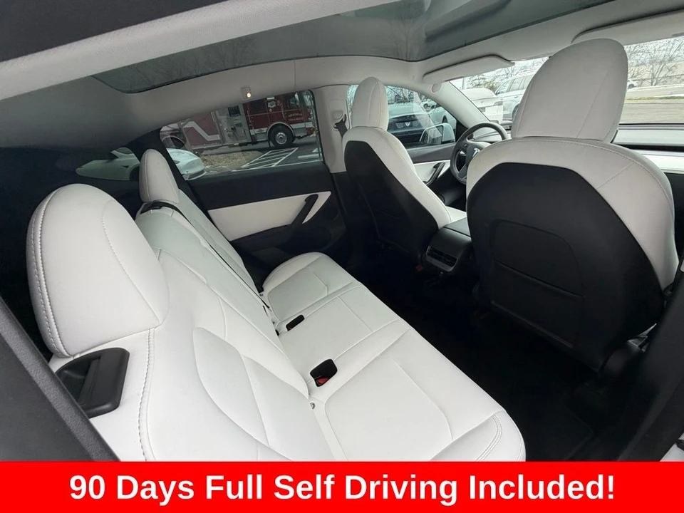 2022 Tesla Model Y - Image 14 of 15