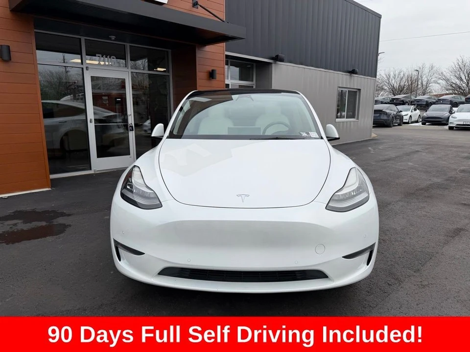 2022 Tesla Model Y - Image 2 of 15