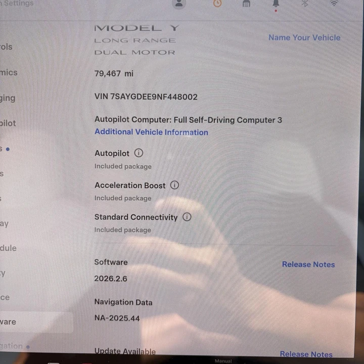 2022 Tesla Model Y - Image 16 of 17