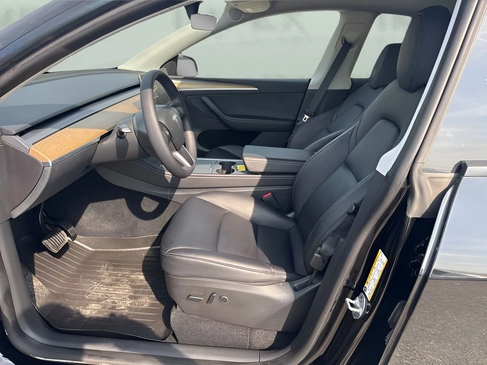 2022 Tesla Model Y - Image 9 of 21