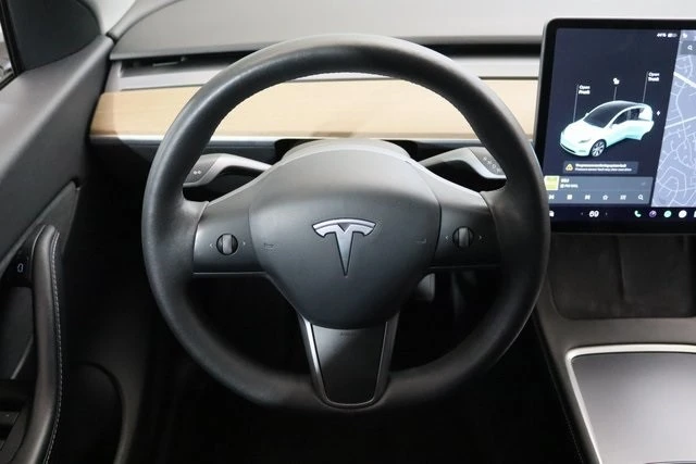 2022 Tesla Model Y - Image 4 of 12