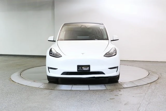 2022 Tesla Model Y - Image 10 of 12