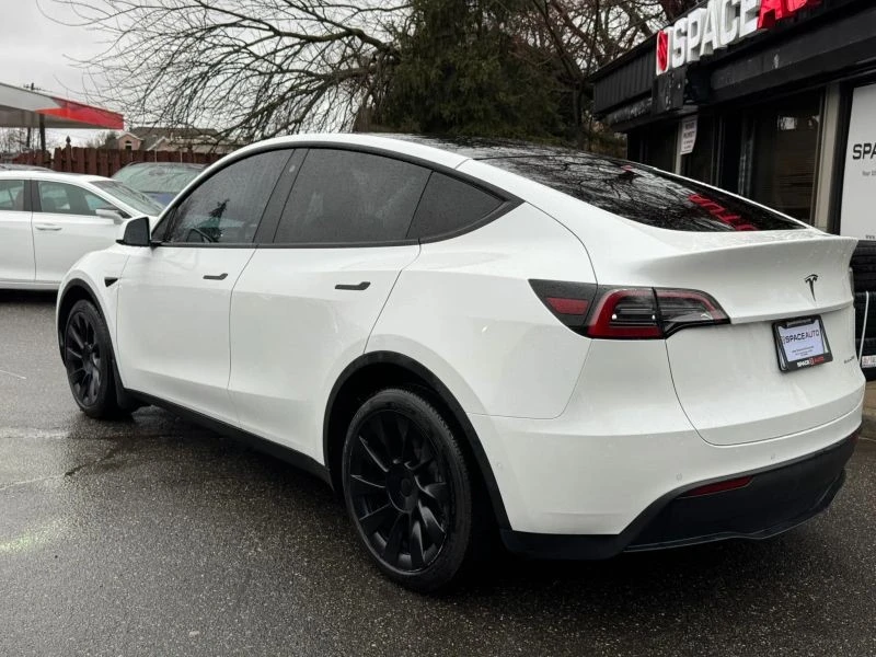2022 Tesla Model Y - Image 5 of 12
