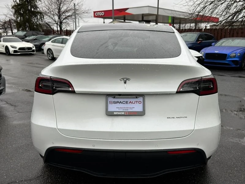 2022 Tesla Model Y - Image 6 of 12