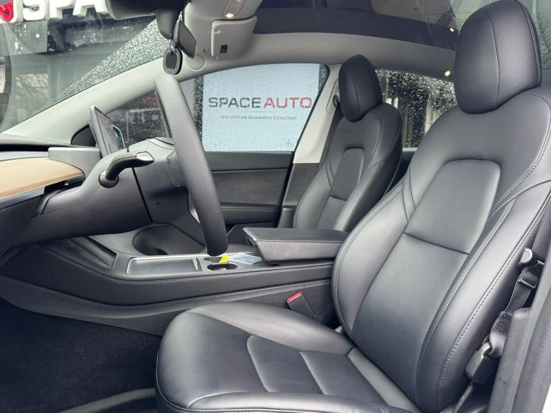 2022 Tesla Model Y - Image 10 of 12