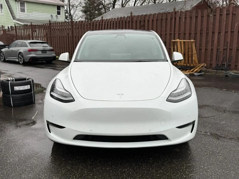 2022 Tesla Model Y - Image 2 of 12