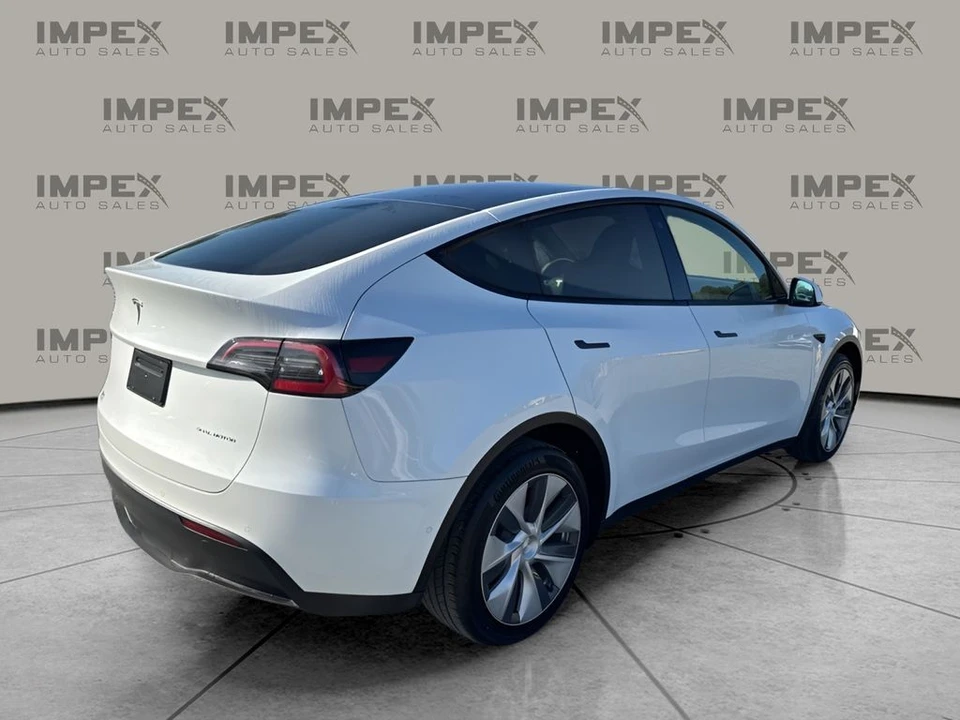 2022 Tesla Model Y - Image 5 of 12