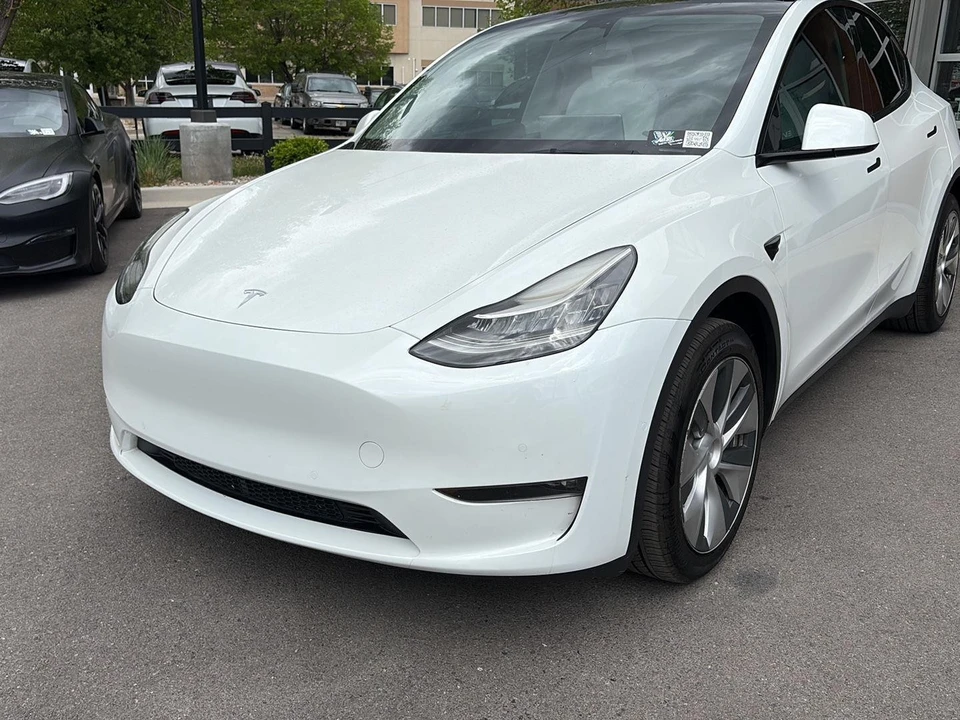 2022 Tesla Model Y - Image 4 of 21