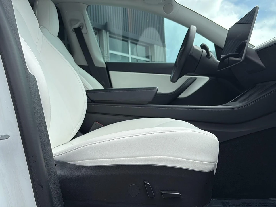 2022 Tesla Model Y - Image 13 of 21