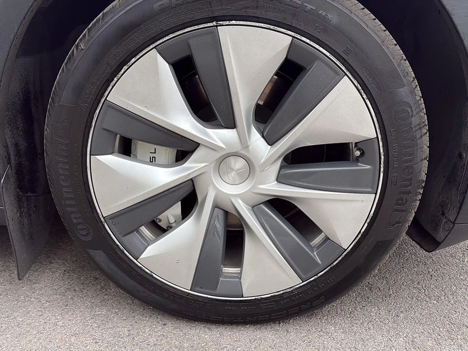 2022 Tesla Model Y - Image 10 of 21