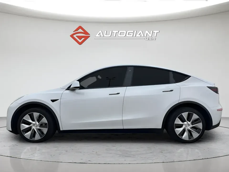 2022 Tesla Model Y - Image 3 of 20