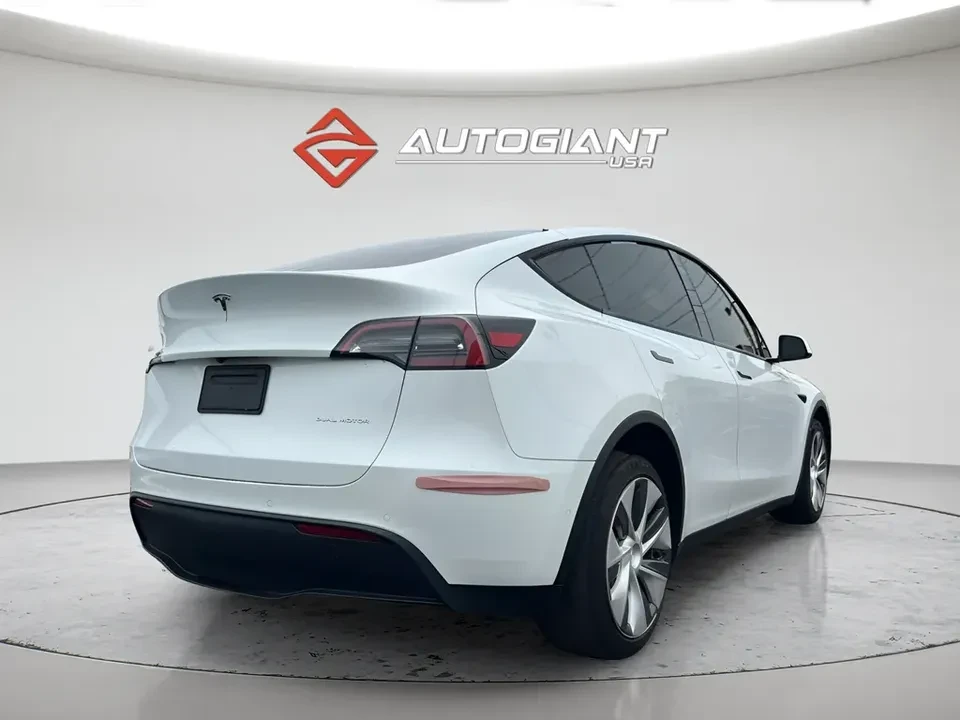 2022 Tesla Model Y - Image 7 of 20