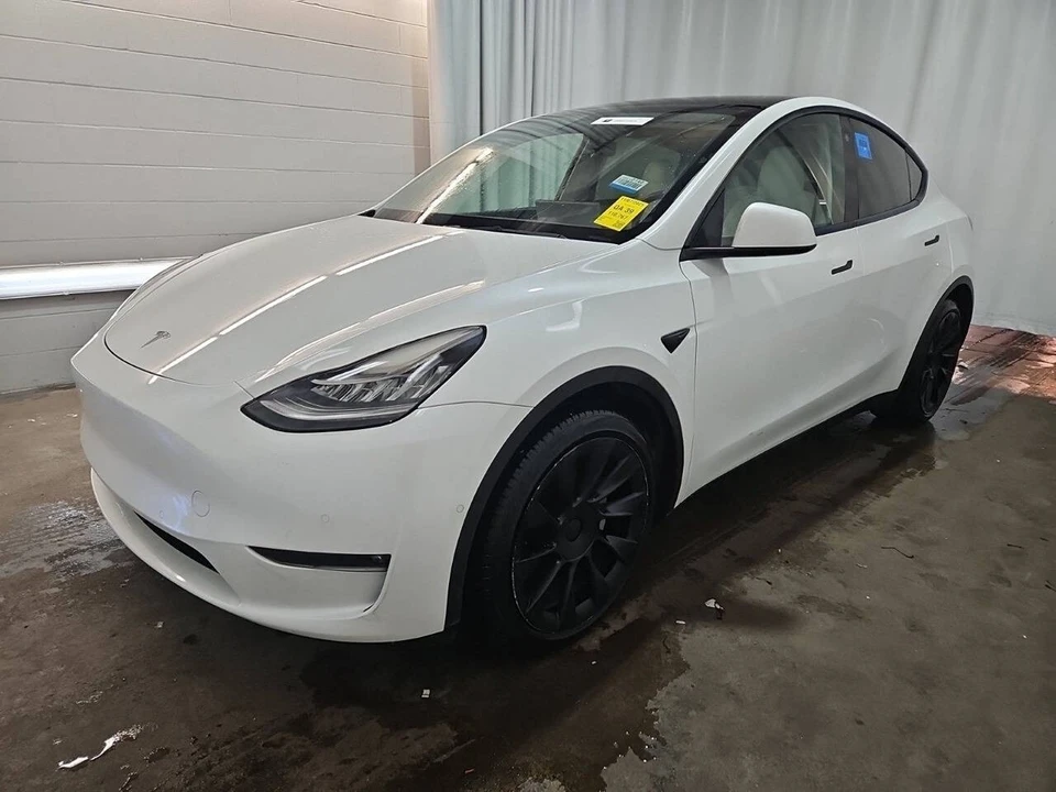 2022 Tesla Model Y - Image 3 of 8