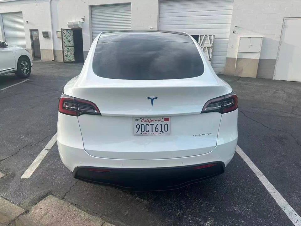 2022 Tesla Model Y - Image 5 of 13