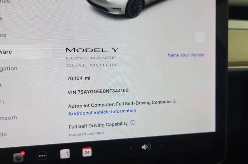 2022 Tesla Model Y - Image 8 of 10