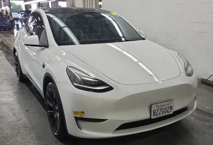 2022 Tesla Model Y - Image 6 of 10