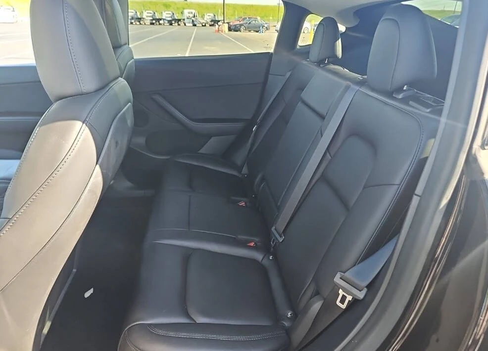 2022 Tesla Model Y - Image 10 of 10