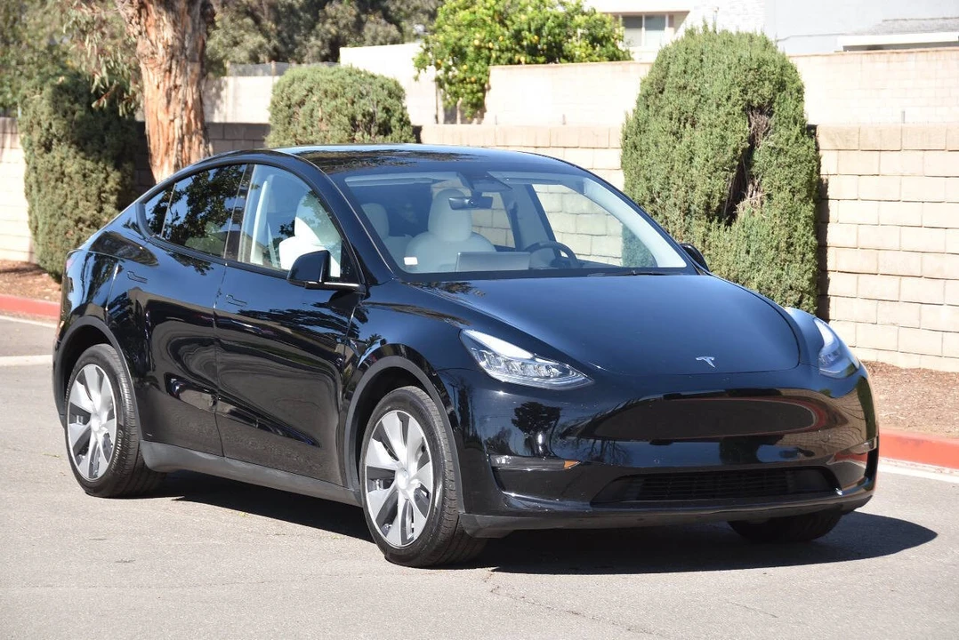 2022 Tesla Model Y - Image 18 of 21