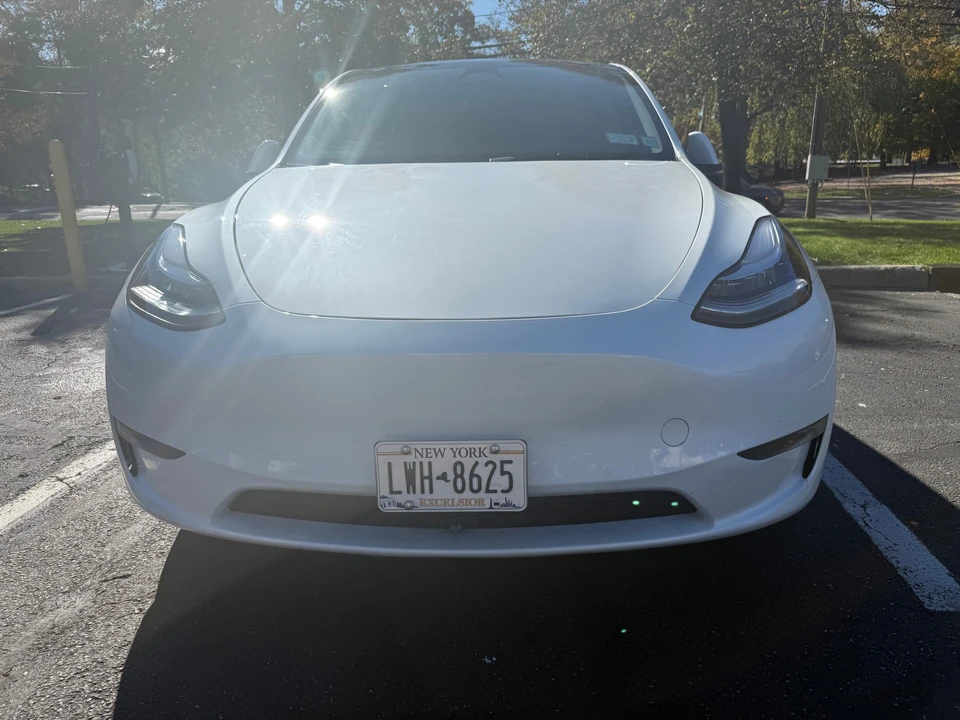 2022 Tesla Model Y - Image 6 of 31
