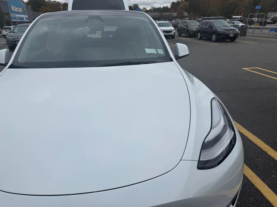 2022 Tesla Model Y - Image 21 of 31