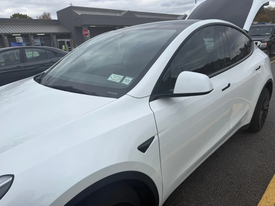 2022 Tesla Model Y - Image 24 of 31