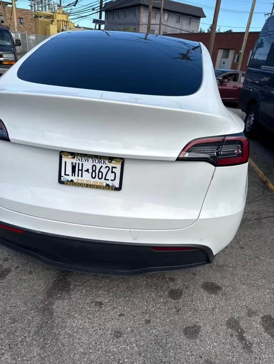 2022 Tesla Model Y - Image 31 of 31
