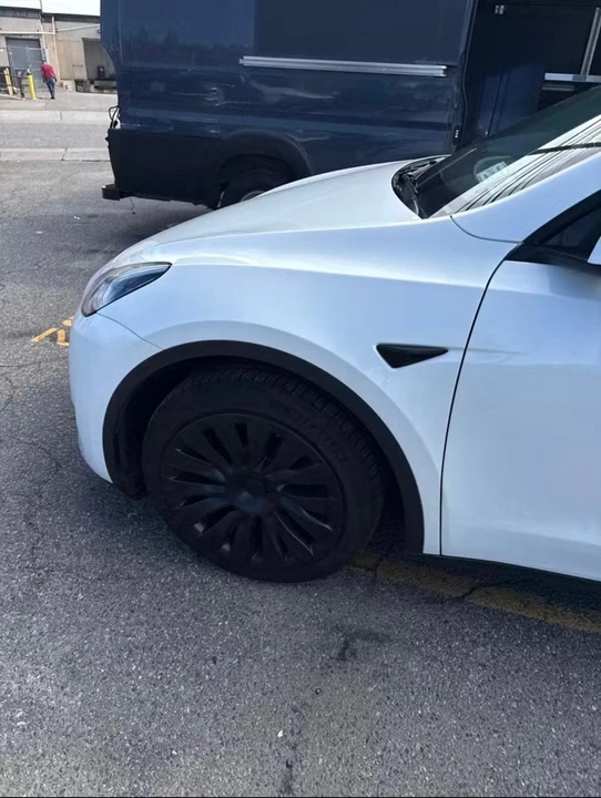 2022 Tesla Model Y - Image 28 of 31