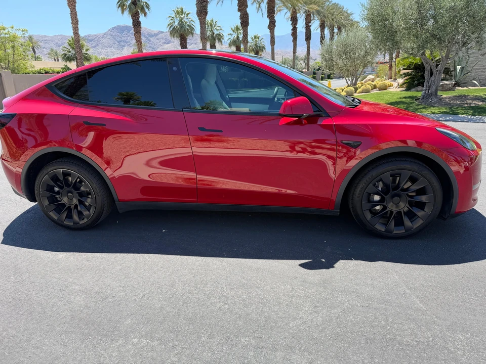 2022 Tesla Model Y - Image 15 of 31