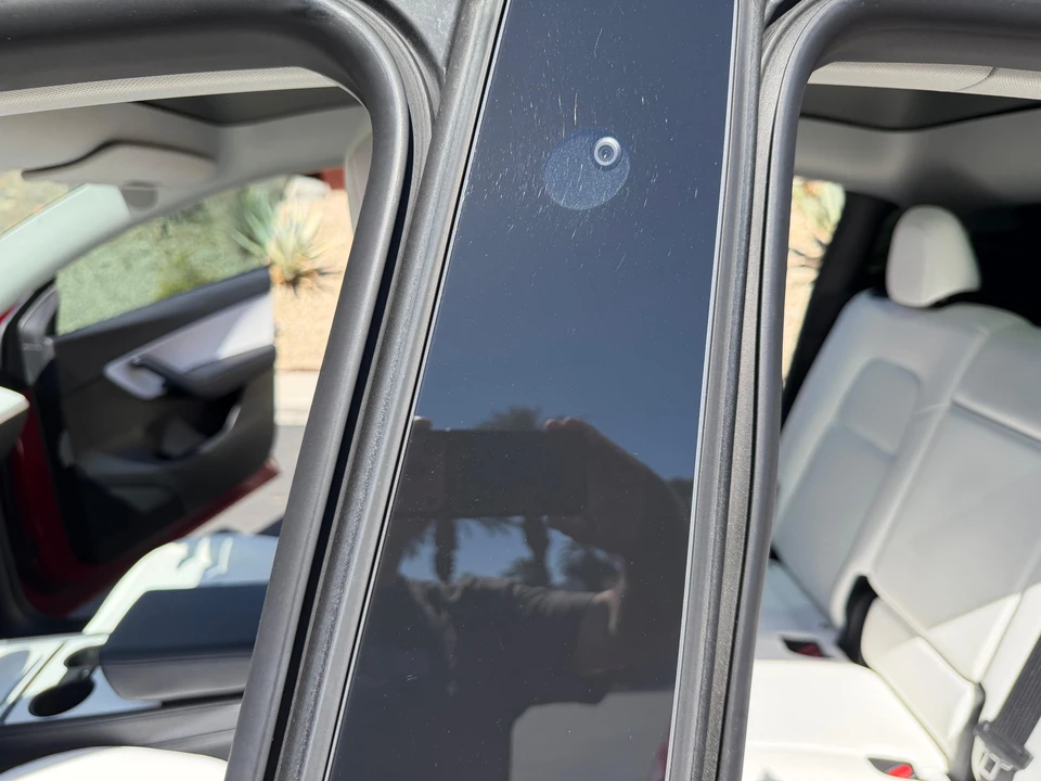 2022 Tesla Model Y - Image 28 of 31