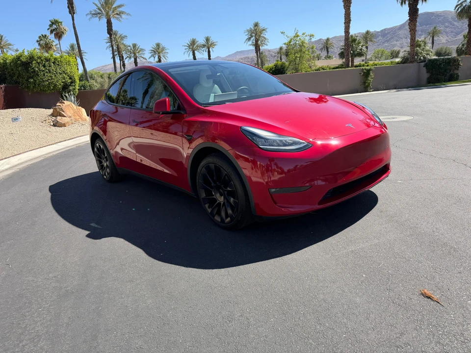 2022 Tesla Model Y - Image 17 of 31