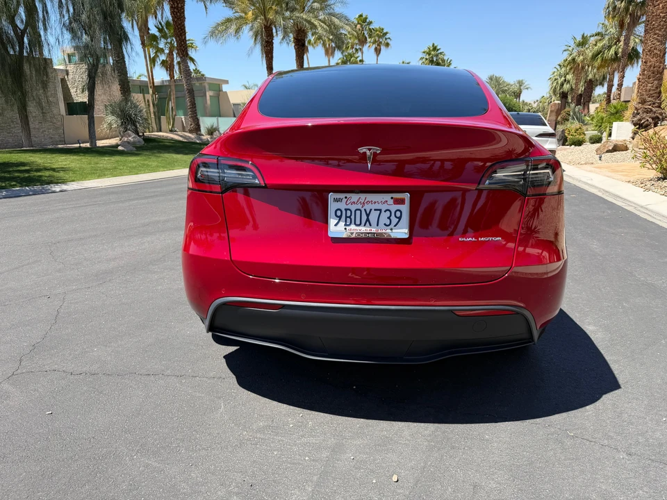 2022 Tesla Model Y - Image 12 of 31