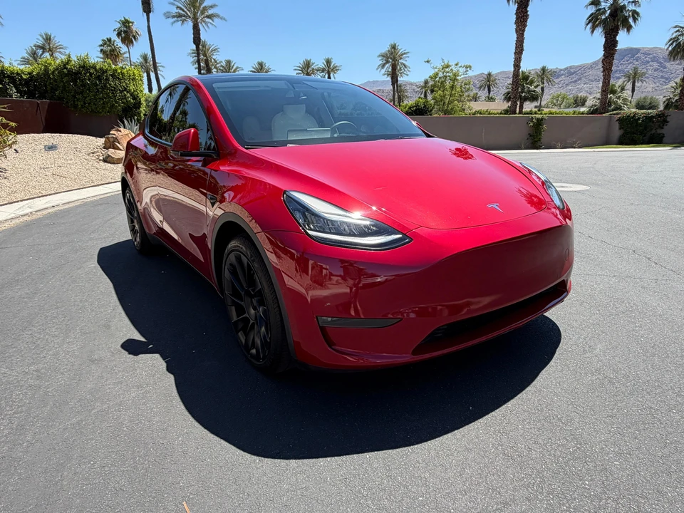 2022 Tesla Model Y - Image 18 of 31