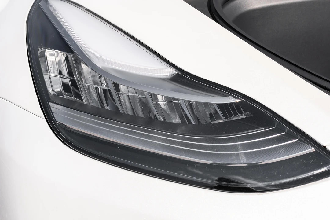 2022 Tesla Model Y - Image 13 of 31