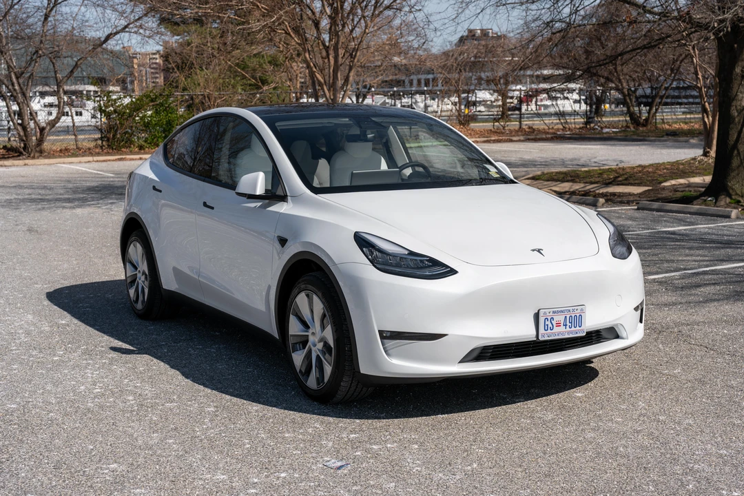 2022 Tesla Model Y - Image 11 of 31