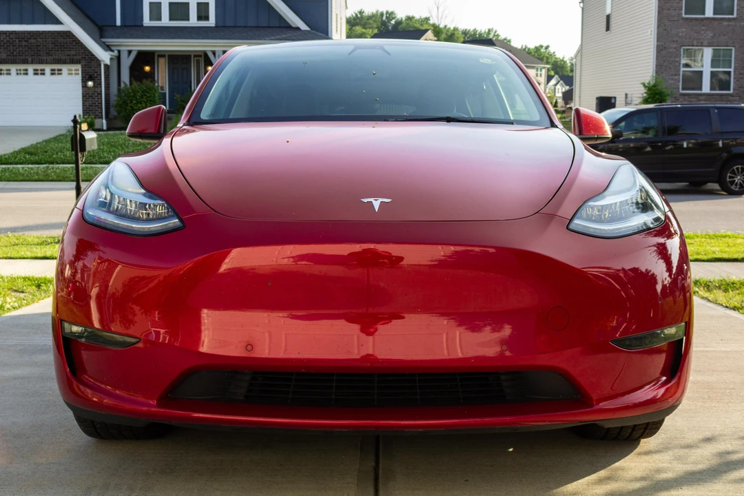 2022 Tesla Model Y - Image 2 of 31