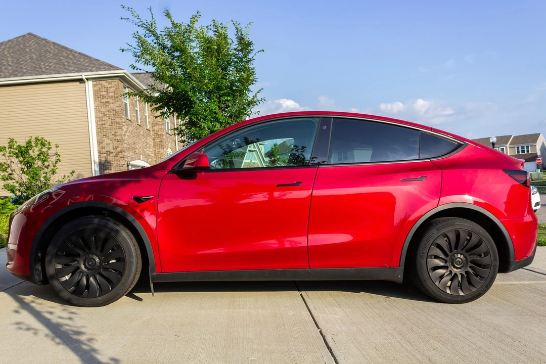 2022 Tesla Model Y - Image 3 of 31