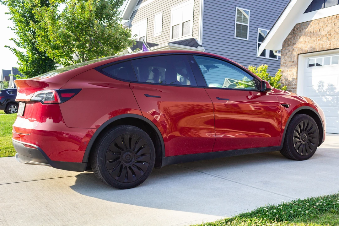 2022 Tesla Model Y - Image 10 of 31
